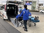 リクライニング車いす3台  ストレッチャー1台